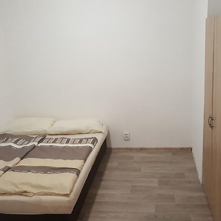 Apartman U Cerveneho Kostela Teplice Kültér fotó